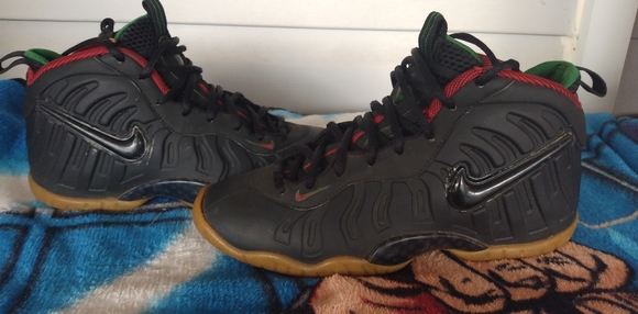 Nike 'Gucci' size 5.5 Youth #644792-004